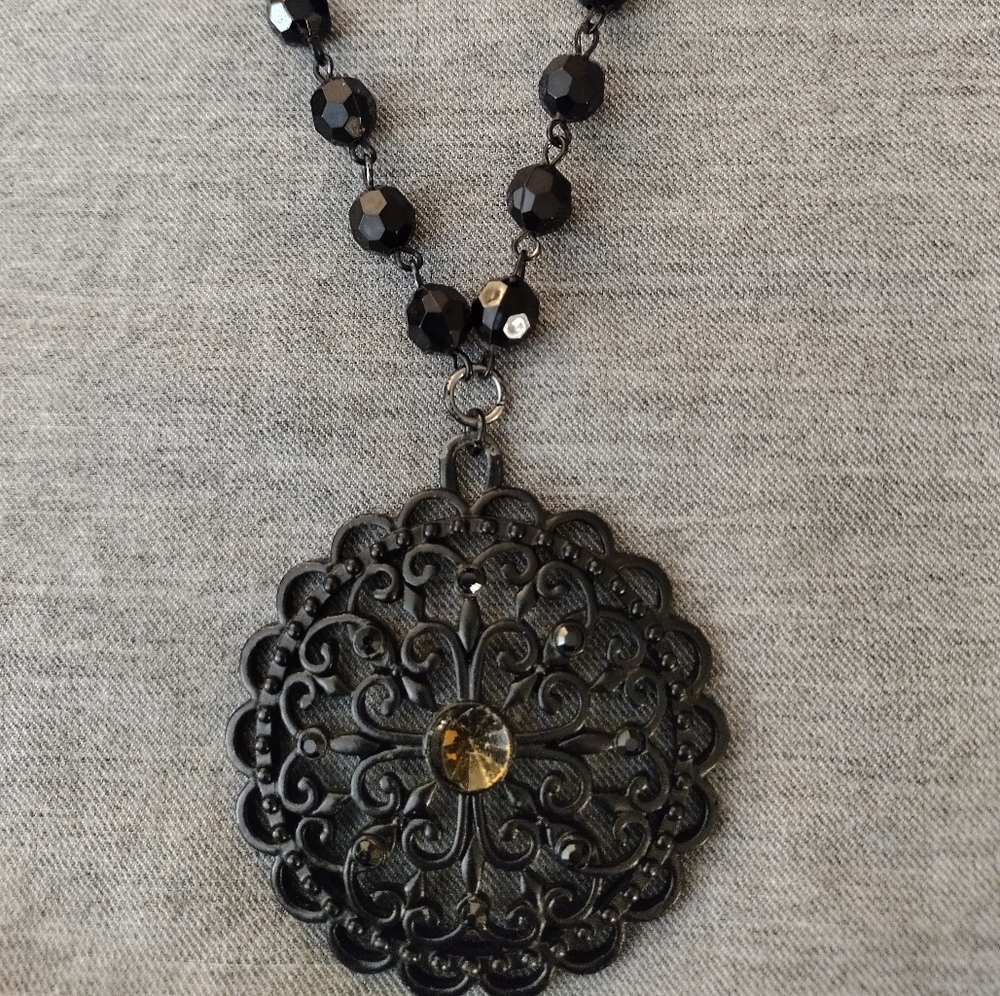 Necklace - Picture 2 of 2